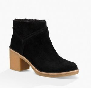 UGG Kasen Ankle Boots Suede Black.